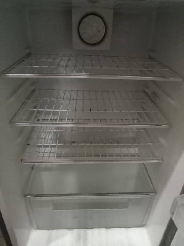 haier refrigerator HRF-306 TDC 4