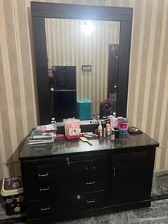 Dressing Table for Sale