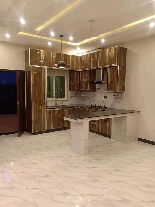 BEAUTIFUL UPPER PORTION FOR RENT AVAILABLE 12