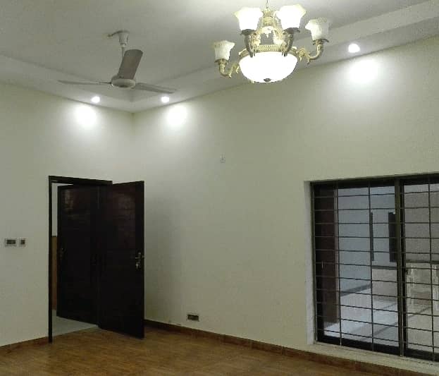 1 Kanal House For sale In Muslim Town 1