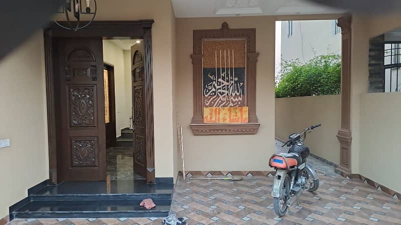 10 Marla Like Brand New Modern Design House in Dha Phase 5 For rent on Prime Location 0