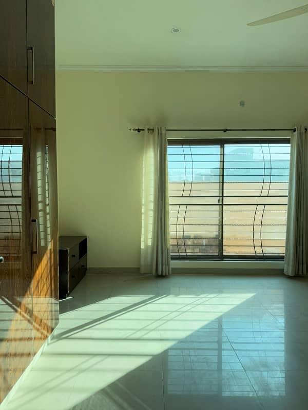 10 Marla Like Brand New Villa Available For Rent In Dha Phase 8 Ex Park View 11