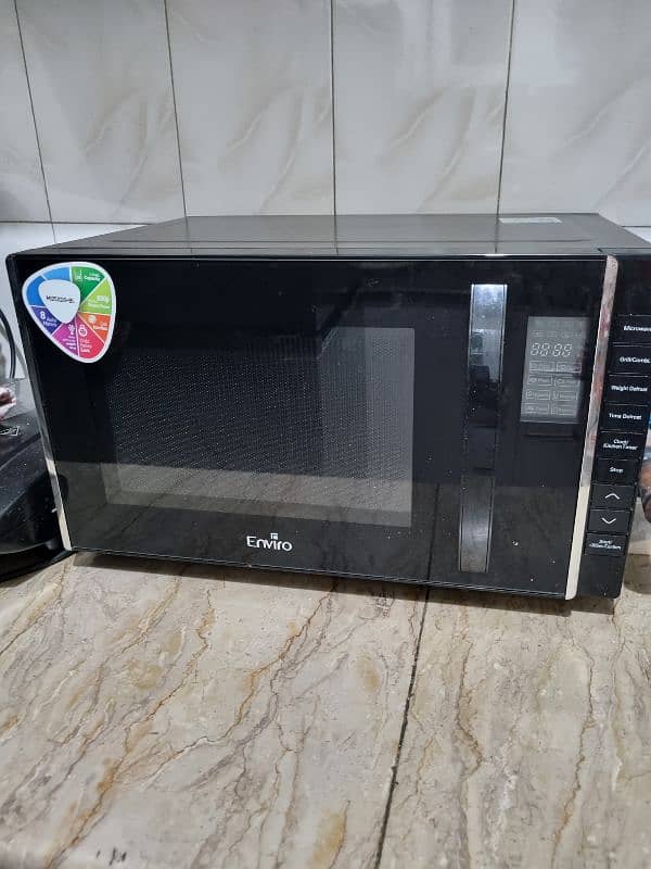 microwave and airfryer 0