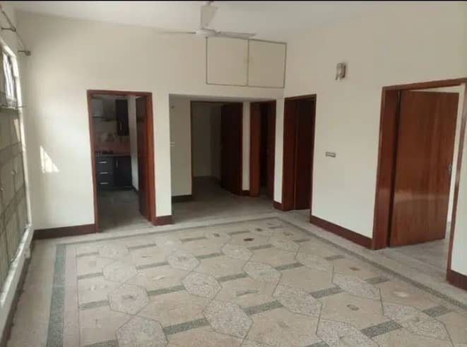 Corner 10 Marla House In Stunning Gulshan Ali Colony Is Available For Sale 3