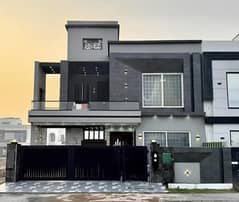 Brand New 10 Marla Beautifully Designed Modern House For Sale In Divine Gardens