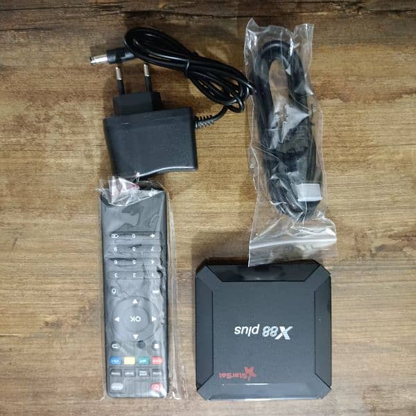 X88 plus Android TV box 4K. 0