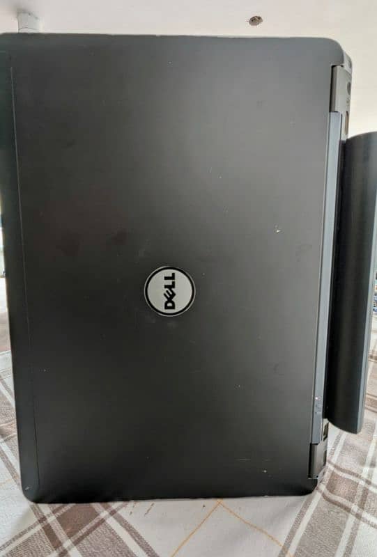 Dell Latitude E6440 in good condition 9 battery cell 5