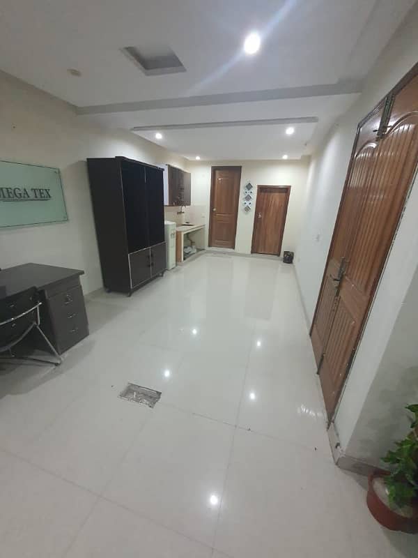 Perfect 4 Marla Office In Paragon City - Grove Block For Rent 1