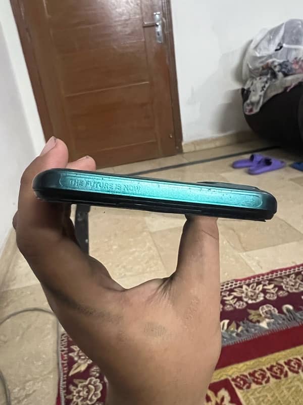 infinix hot 10 inch 10/9 condition 128gb no any type of fauly 1