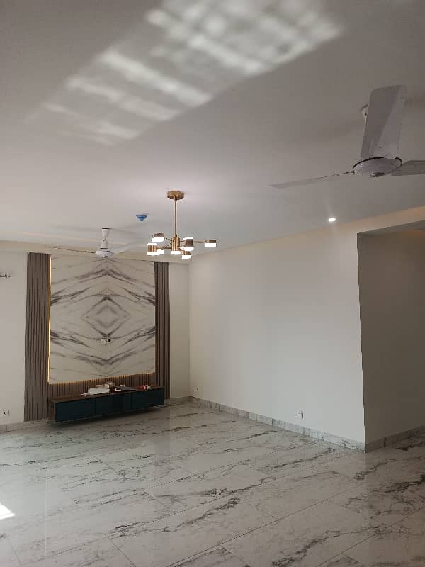 Brand new apartment for Sale in Askari 11 10