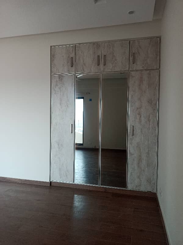 Brand new apartment for Sale in Askari 11 11