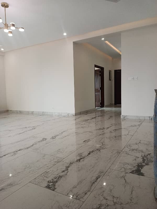 Brand new apartment for Sale in Askari 11 19