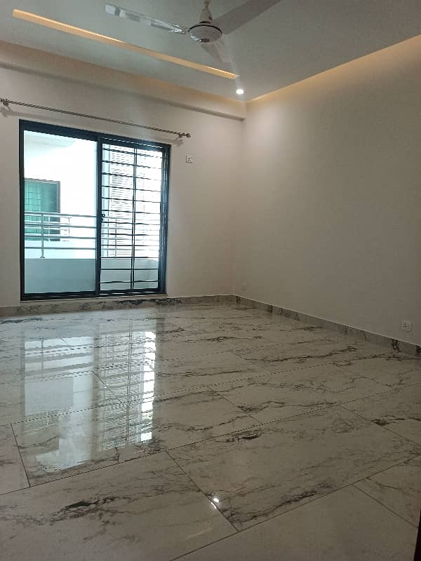 Brand new apartment for Sale in Askari 11 20