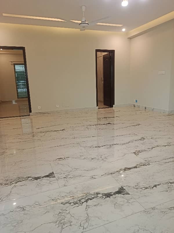 10 Marla Brand New Apartment for Sale in Askari 11 Lahore 7