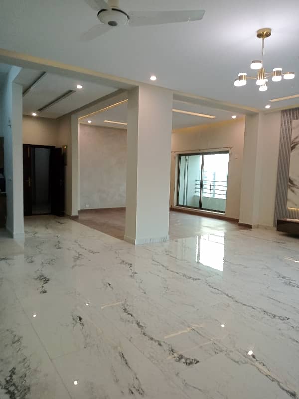 8 Floor Facing Lak Barnd New Apartment Available for Rent in Askari 11 Lahore 0