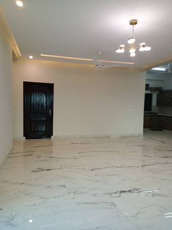 8 Floor Facing Lak Barnd New Apartment Available for Rent in Askari 11 Lahore 5