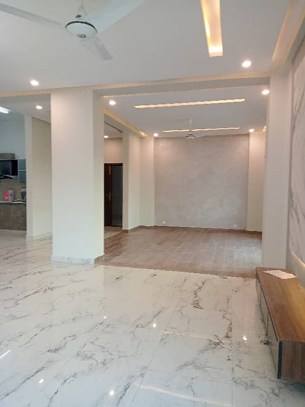 8 Floor Facing Lak Barnd New Apartment Available for Rent in Askari 11 Lahore 7