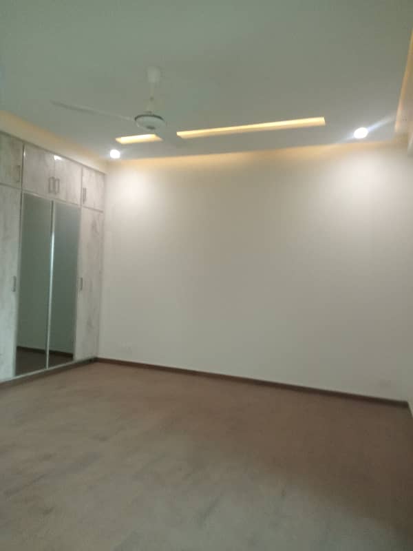 8 Floor Facing Lak Barnd New Apartment Available for Rent in Askari 11 Lahore 28