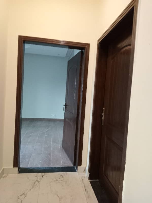 3 Bed Apartment Available For Sale In Askari 11 Lahore 2