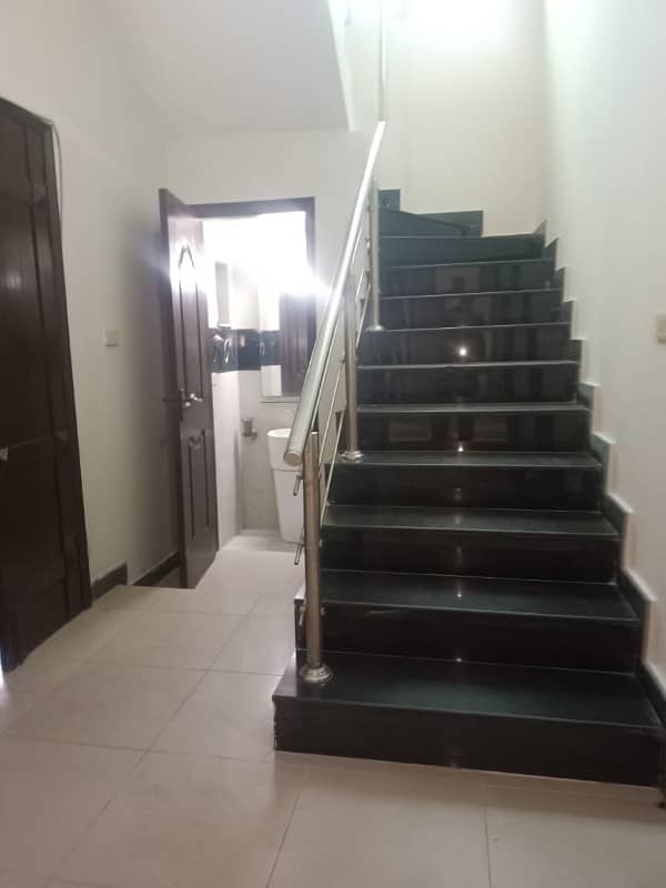 12 Marla 4 Bed House Available For Sale in Askari 11 Lahore 9