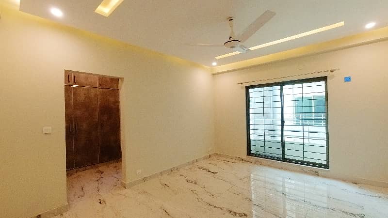 A Well Designed Prime Location Flat Is Up For sale In An Ideal Location In Lahore 14