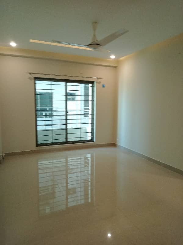 3 Bed Apartment Available For Sale In Askari 11 Lahore Pakistan 36