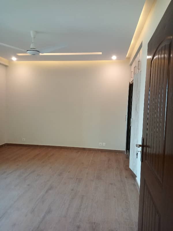 3 Bed Apartment Available For Sale In Askari 11 Lahore Pakistan 39