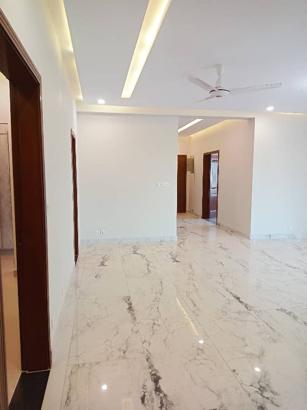 3 Bed Apartment Available For Sale In Askari 11 5