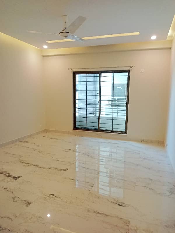 3 Bed Apartment Available For Sale In Askari 11 8