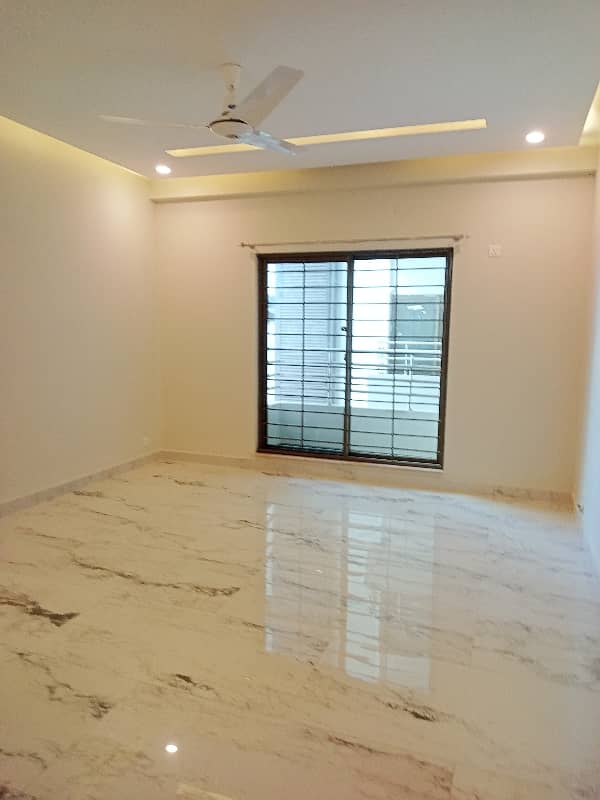 3 Bed Apartment Available For Sale In Askari 11 9