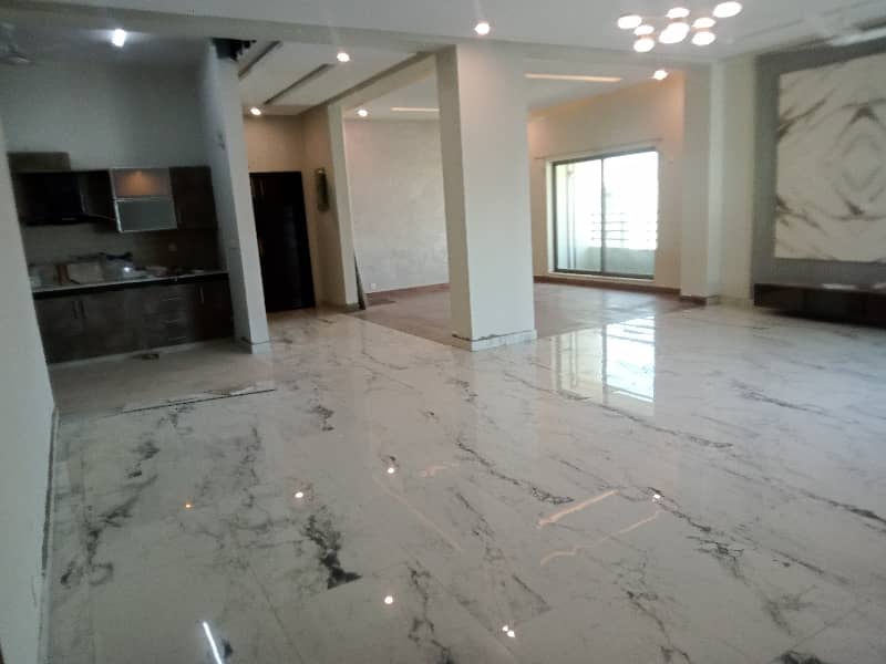 6 Floor Facing Lak Barnd New Apartment Available For Sale in Askari 11 Lahore 8