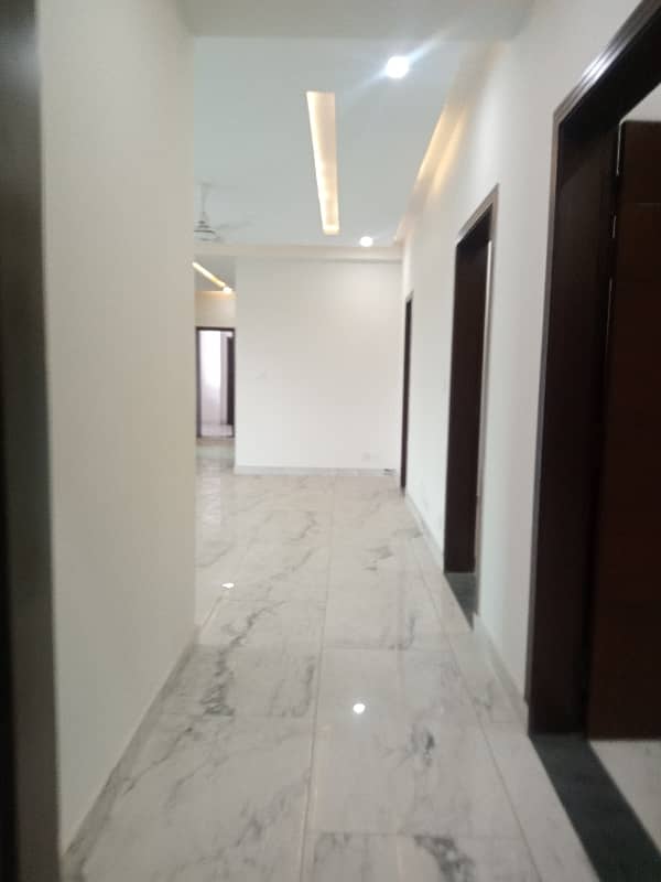 12 Marla 4 Bed Apartment Available For Rent In Askari 11 Lahore 2