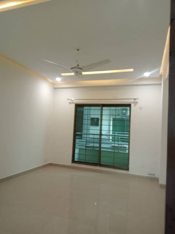 12 Marla 4 Bed Apartment Available For Rent In Askari 11 Lahore 6