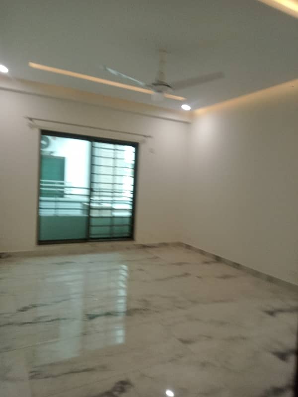 12 Marla 4 Bed Apartment Available For Rent In Askari 11 Lahore 32