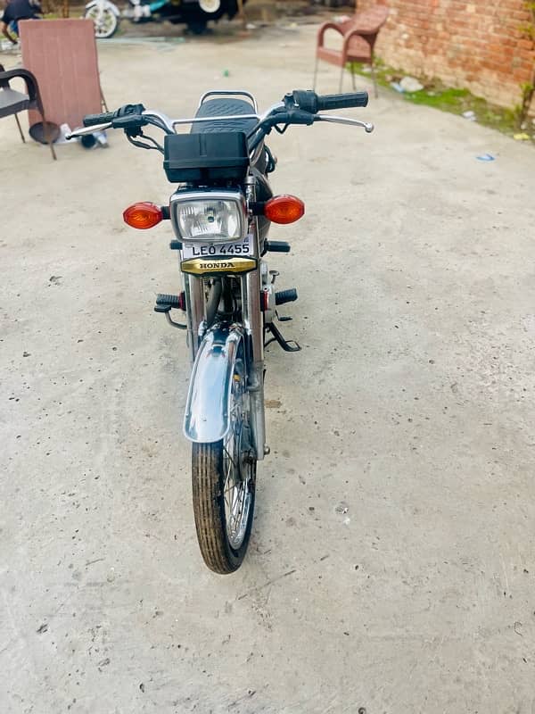 honda 125 self start 2020 model 6