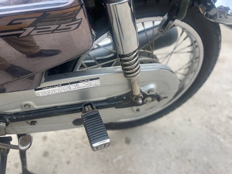 honda 125 self start 2020 model 14