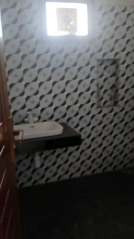 Luxurious Portion Available For Rent in Block 1 Gulistan e Johar Karachi 3