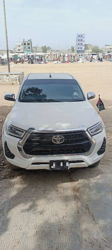 Toyota Hilux 2022 4