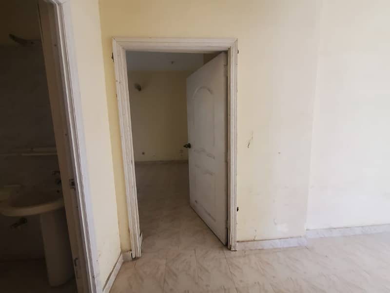 795sq-ft First floor Appartment available for rent in Awami villa 3 3