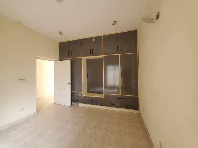 795sq-ft First floor Appartment available for rent in Awami villa 3 4