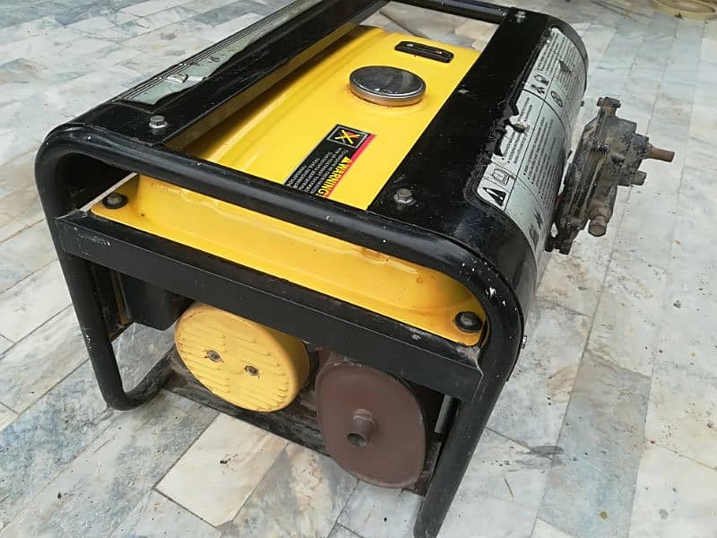 A. T. C generator 2500w 3