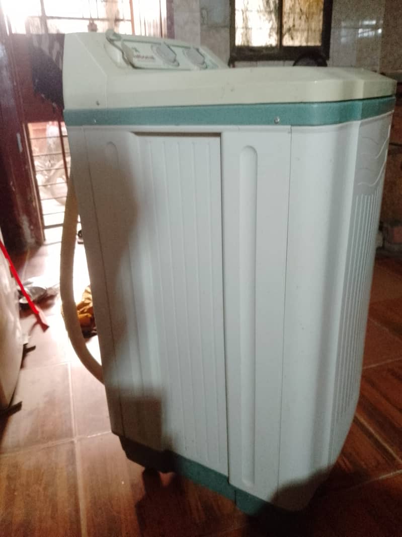 National Washing Machine, Prize: 12,000/PKR Only 4