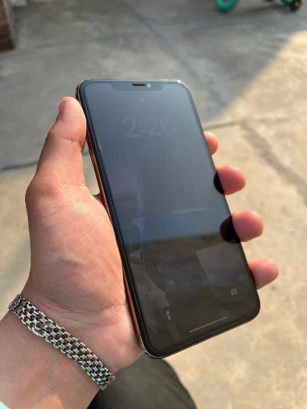 Iphone Xs max 5