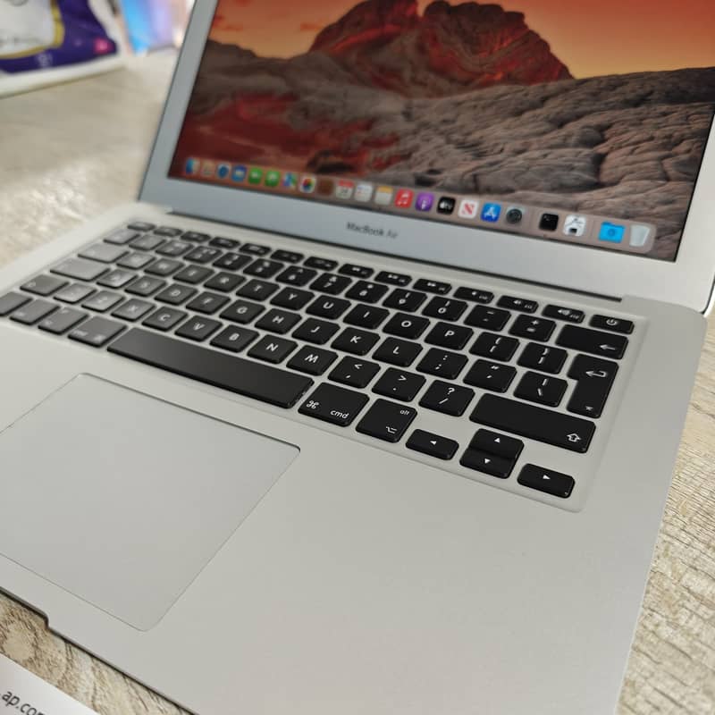 MacBook Air 2015  Core i5  8/256 3