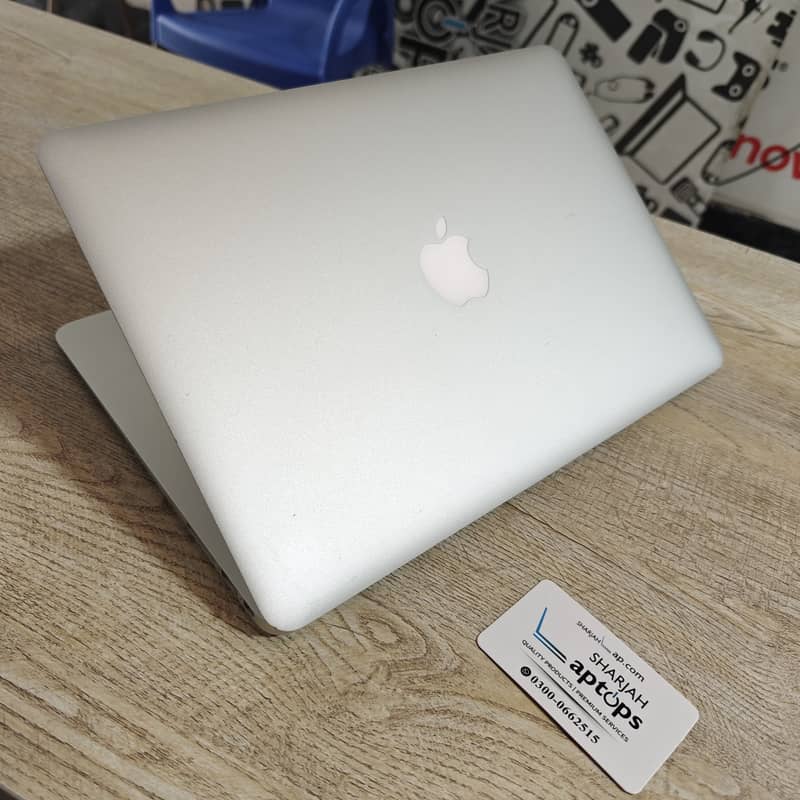 MacBook Air 2015  Core i5  8/256 6