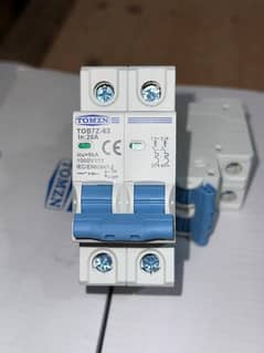 Tomzn DC  Circuit Breaker 63A & 32A