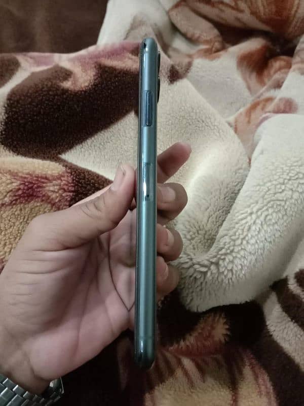 iPhone 11 pro Max 256 GB only WhatsApp 03265132106 2