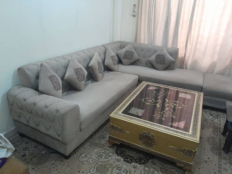 L Shaped 7-seater sofa set along with Fancy Central Table for sale 5