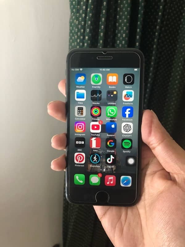 iPhone 8 Space Grey 64GB NON PTA for Sale in Lahore 3