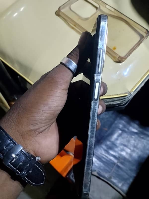 infinix Hot 40 i 10/9 condition available 2